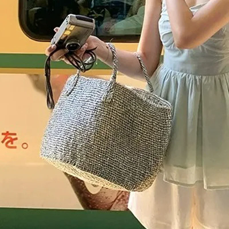 

iny Silver Handbag Women's Evening Bag Handheld Basket Bag Flay Lady Bag Korean Sle Dinner Bag Tote Bag Crossbody Bag
