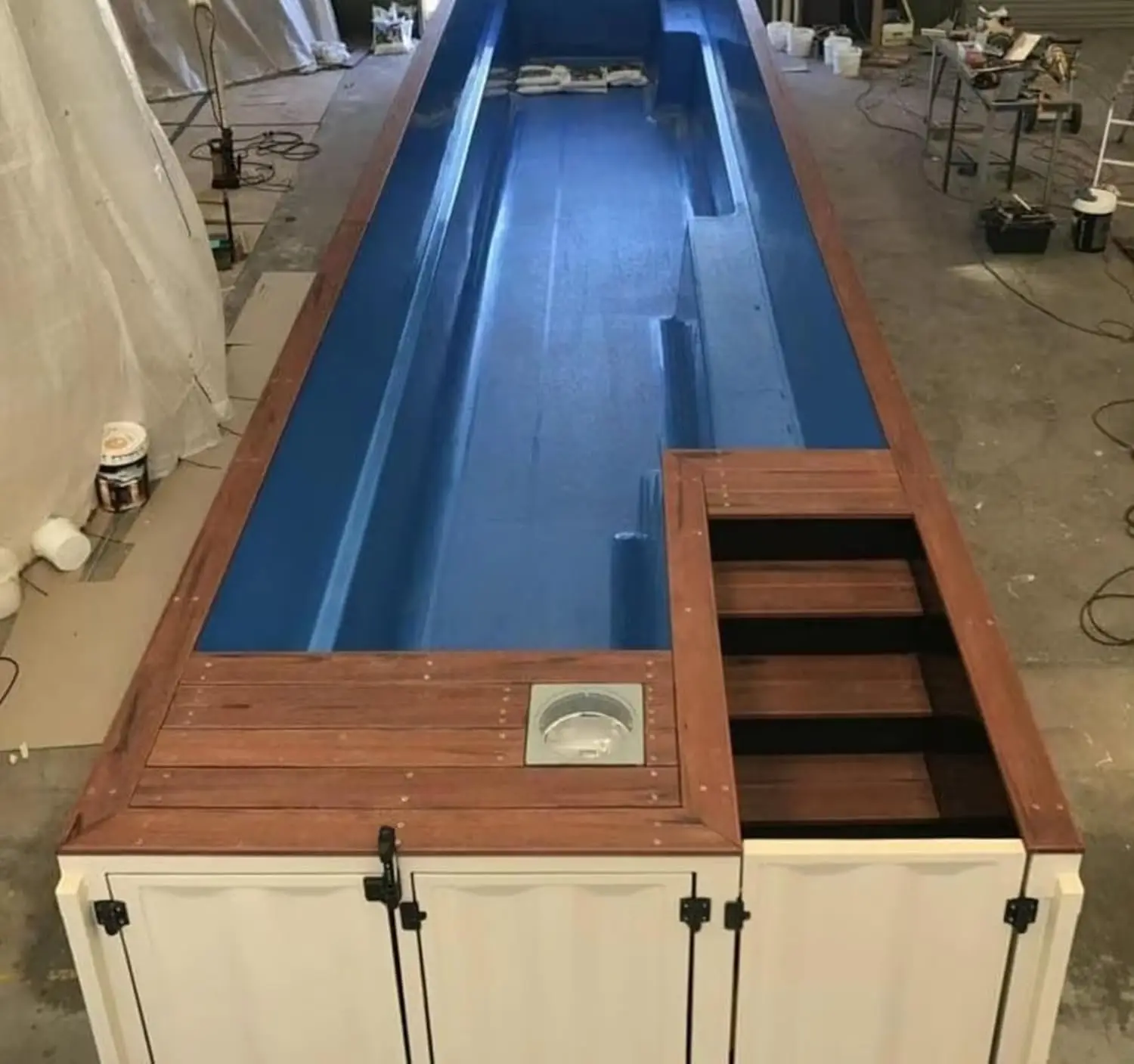 Luxury 10ft 20ft 40ft Container Pool Modular Above Ground Pool, Versatile, Easy DIY Installation, Suitable for Outdoor Space