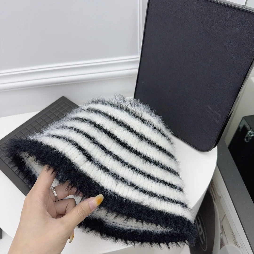 

Comfortable Cotton Women's Autumn Winter Wool Stripe Hat Warm Breathable Super Practical Simple Design Attractive Daily Travel