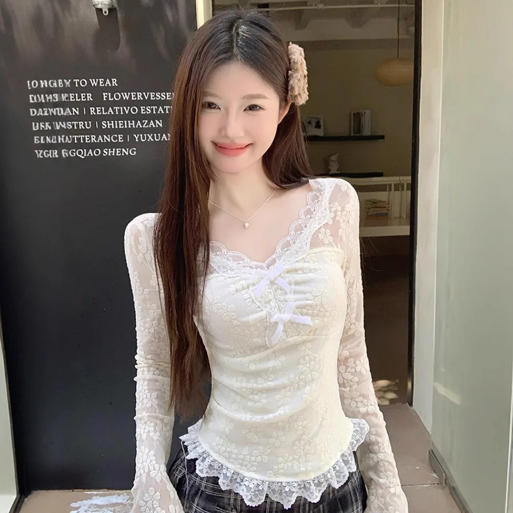 

Высокое качество, хит продаж, оптовая продажа, чистая абрикосовая кружевная футболка с v-образным вырезом, весенняя базовая рубашка с коротким и уникальным топом для женщин Y2K