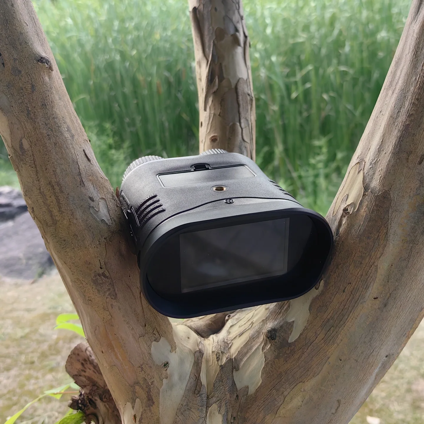 หน้าจอขนาดใหญ่ 4K ระดับแสงน้อยอุปกรณ์ Night Vision ทหารการล่าสัตว์สีดําทั้งหมดกล้องวิดีโอกล้องส่องทางไกลอินฟราเรดดิจิตอล