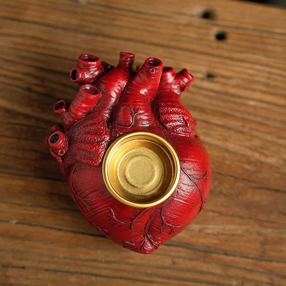 New Hot Sale Halloween Ornaments Candlesticks High-grade Retro Ornaments Heart Horror Decoration Props
