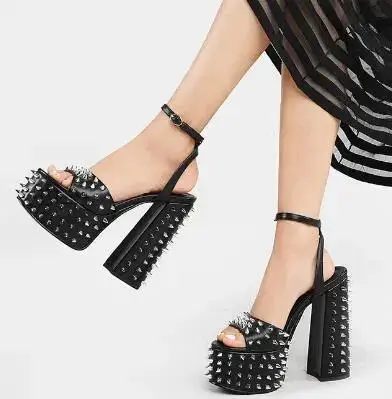 

Sliver Gold Rivet Spike Studded Peep Toe Platform Chunky Heels Slingback Punk Sandals Women Black Pink Ankle Strap Party Shoes