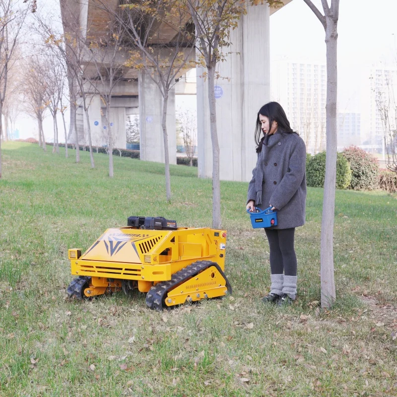 customized  High Quality Cordless Lawn Mowing Robot Crawler Chassis Adaptable to All Kinds of Terrain CE Certification Lawn Mowe
