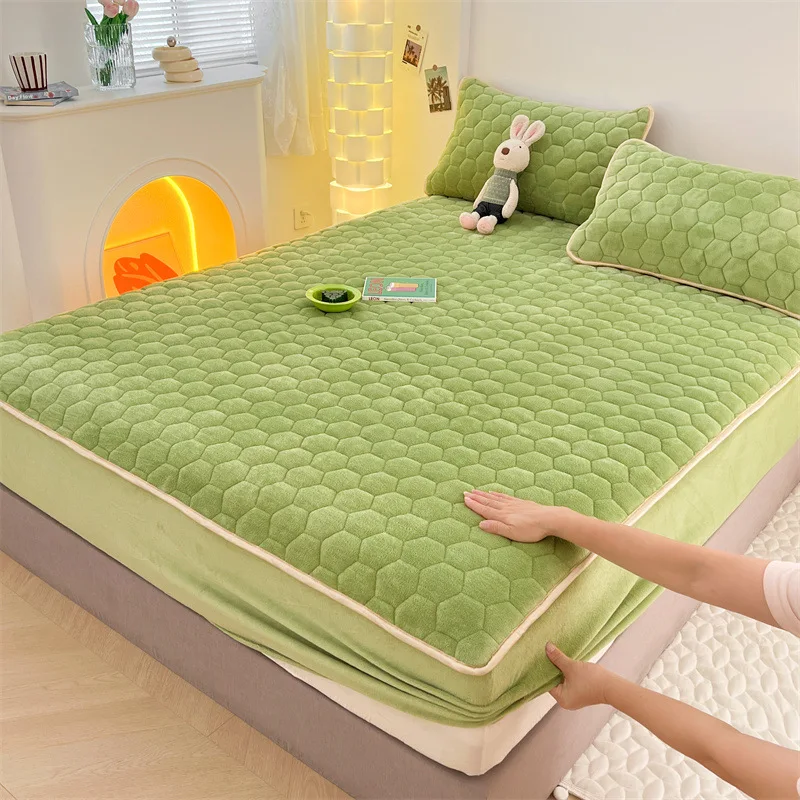 

Special Offer Thick Quilted Plush Double Bed Fitted Sheet Couple Mattress Cover Winter Warm Soft Elastic Velvet Bed 180 Pad150