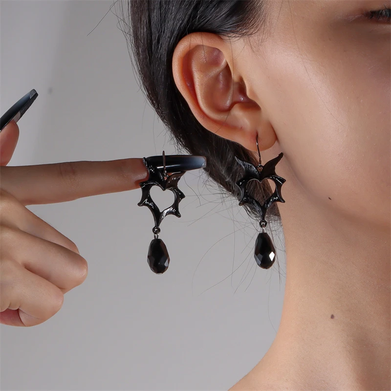

Gothic Halloween Bats Ghost Spider Rice Bead Drop Earrings for Women Vintage Blood Tassel MultiLayer Necklace Party Jewelry Gift
