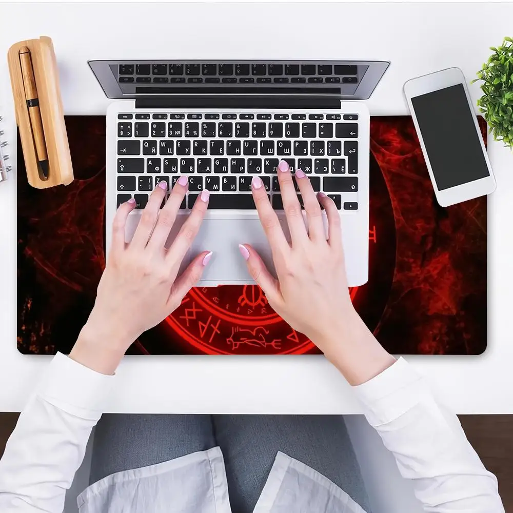 HYBXAXC S-Silent H-Hill Red Seal Mouse Pad Occult Horror Circle , Gaming , Creepy Gamer Gift Desk Pad Gaming Keyboard Mats Gamer