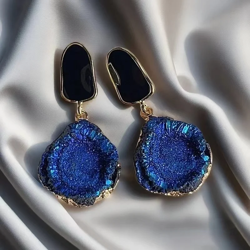 

Ethereal Vintage Mineral Gem Clip-On Earrings – Boho Luxe Statement Jewelry