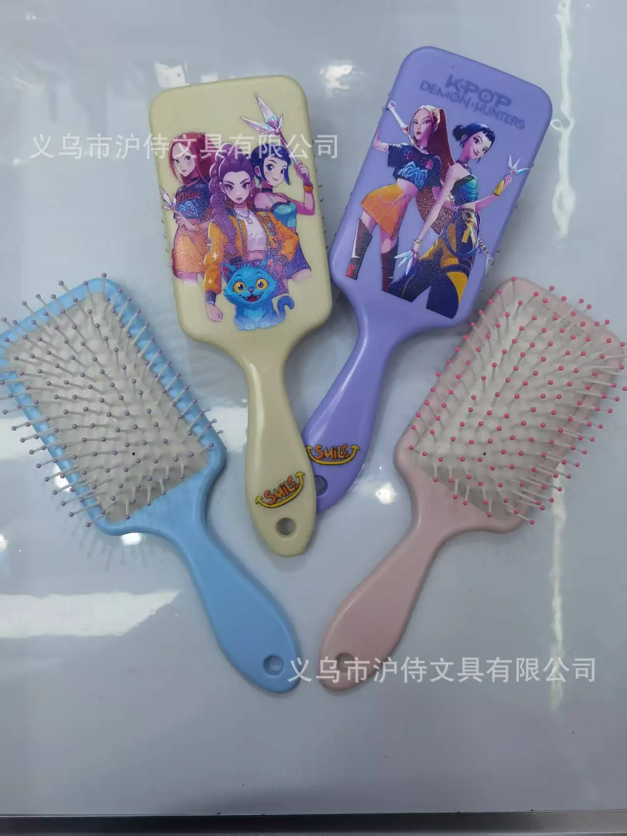 Kpop Demon Girl Group Luftkissenkamm, kreativer K-Pop Rumi-Bild-Haarkamm, kreativer tragbarer Massagekamm für Mädchen