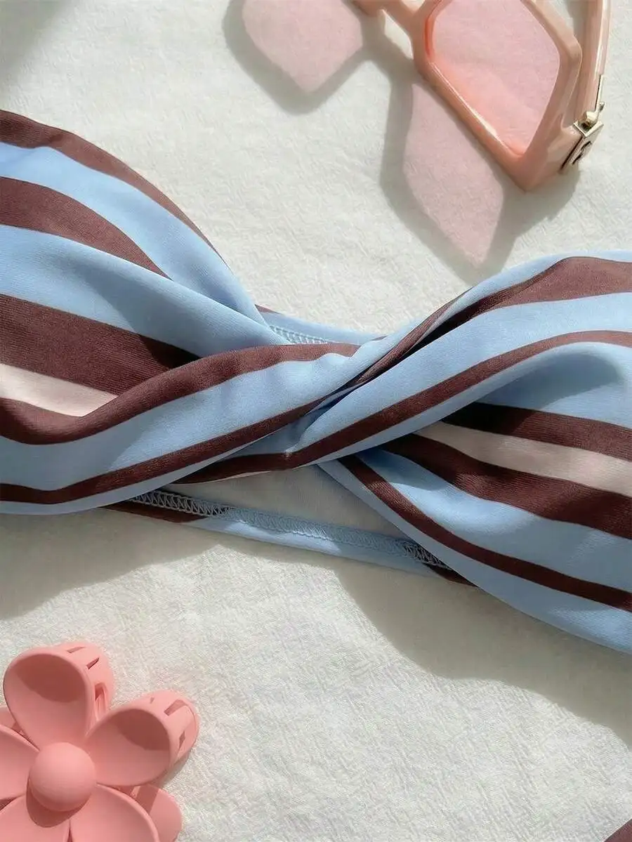 

Striped Twist Front Strapless Bikini Top For Women Beach Swimwear