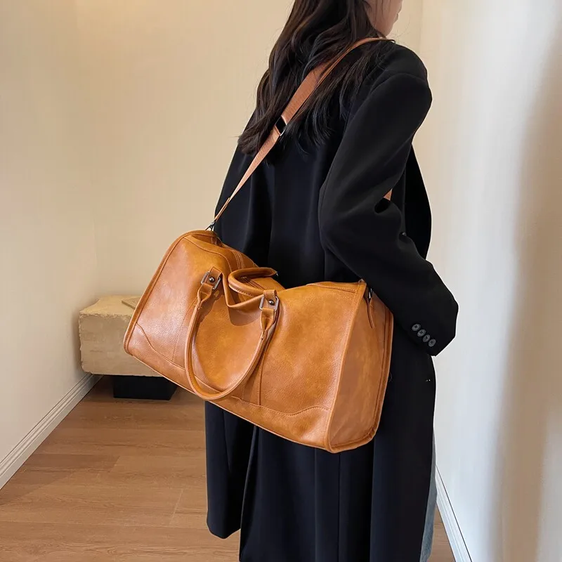 high-quality-leather-travel-bag-single-shoulder-slant-cross-handbag-short-business-trip-luggage-bag-casual-fashion-style