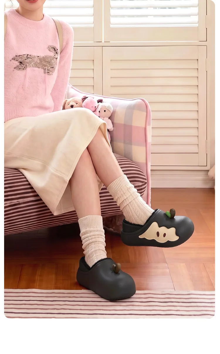 Niedliche Clogs mit Apfelmotiv für Damen, dicke Sohle, rutschfeste EVA-Gartenschuhe, hübsche Mädchen-Slipper mit Strick-Fersenriemen. – Detail 13