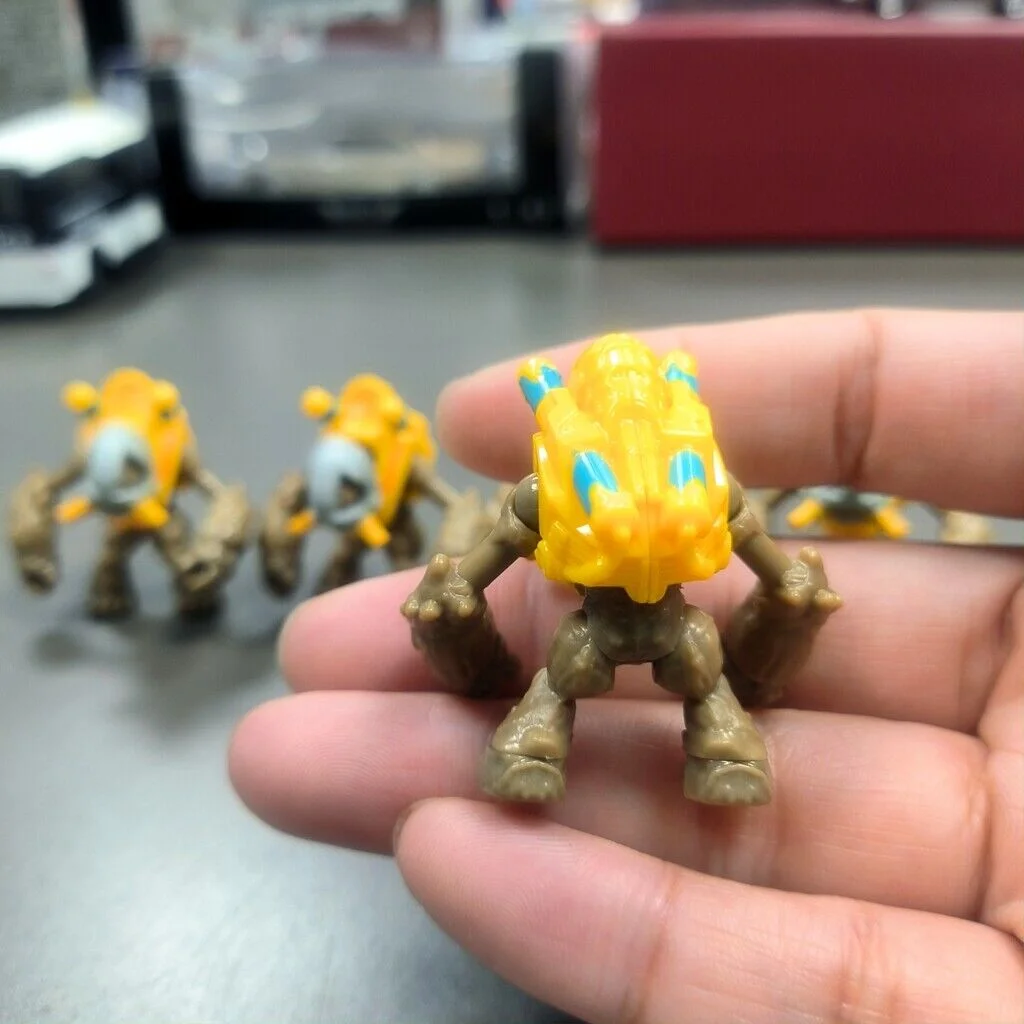 5Pcs Mega Construx Character Pack Heretic Grunt (v1) Yellow