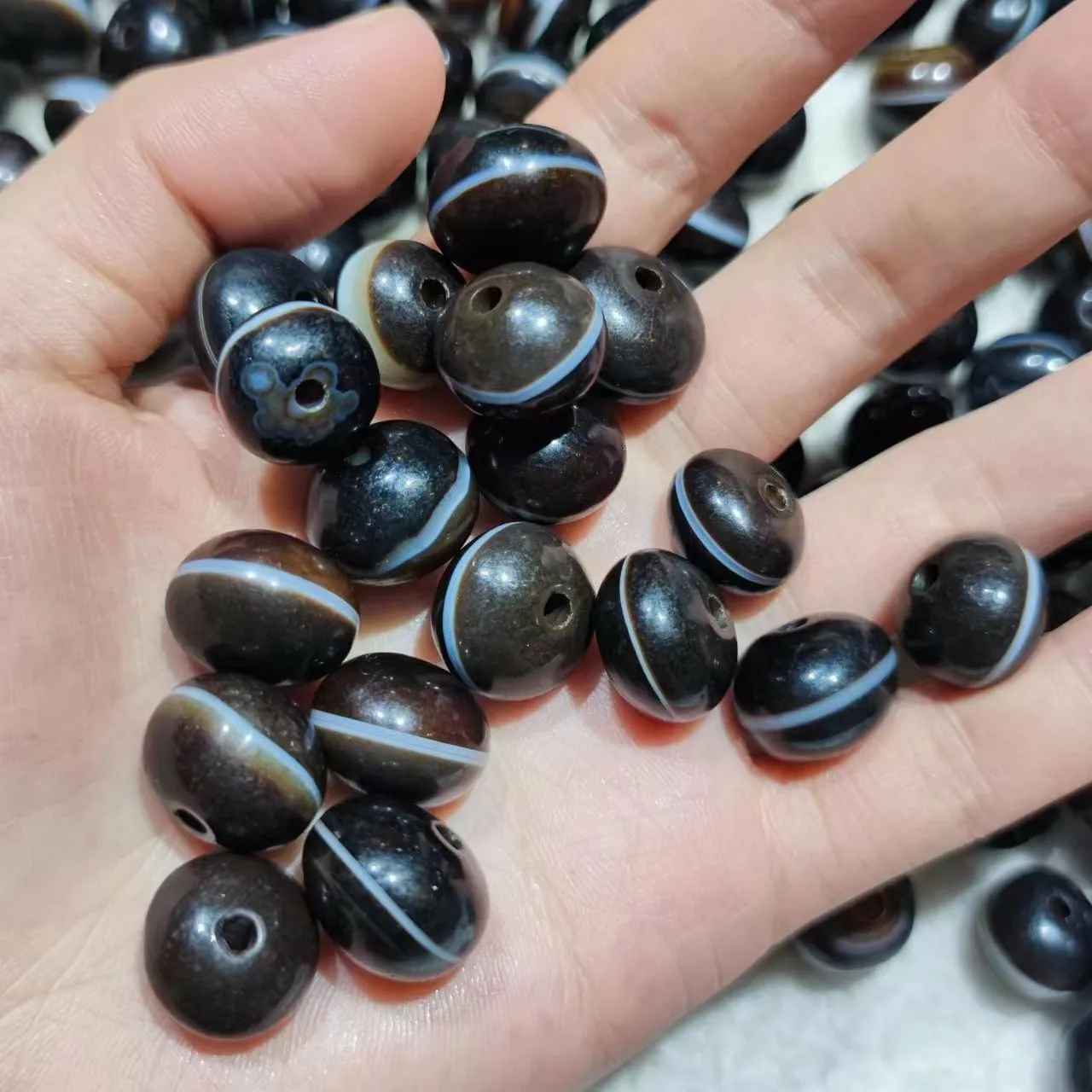 1pcs/lot First-line Herbalist Beads Weathered and Pasted Black and White Beads Tianyuan Old Agate Beads with Beads Collection