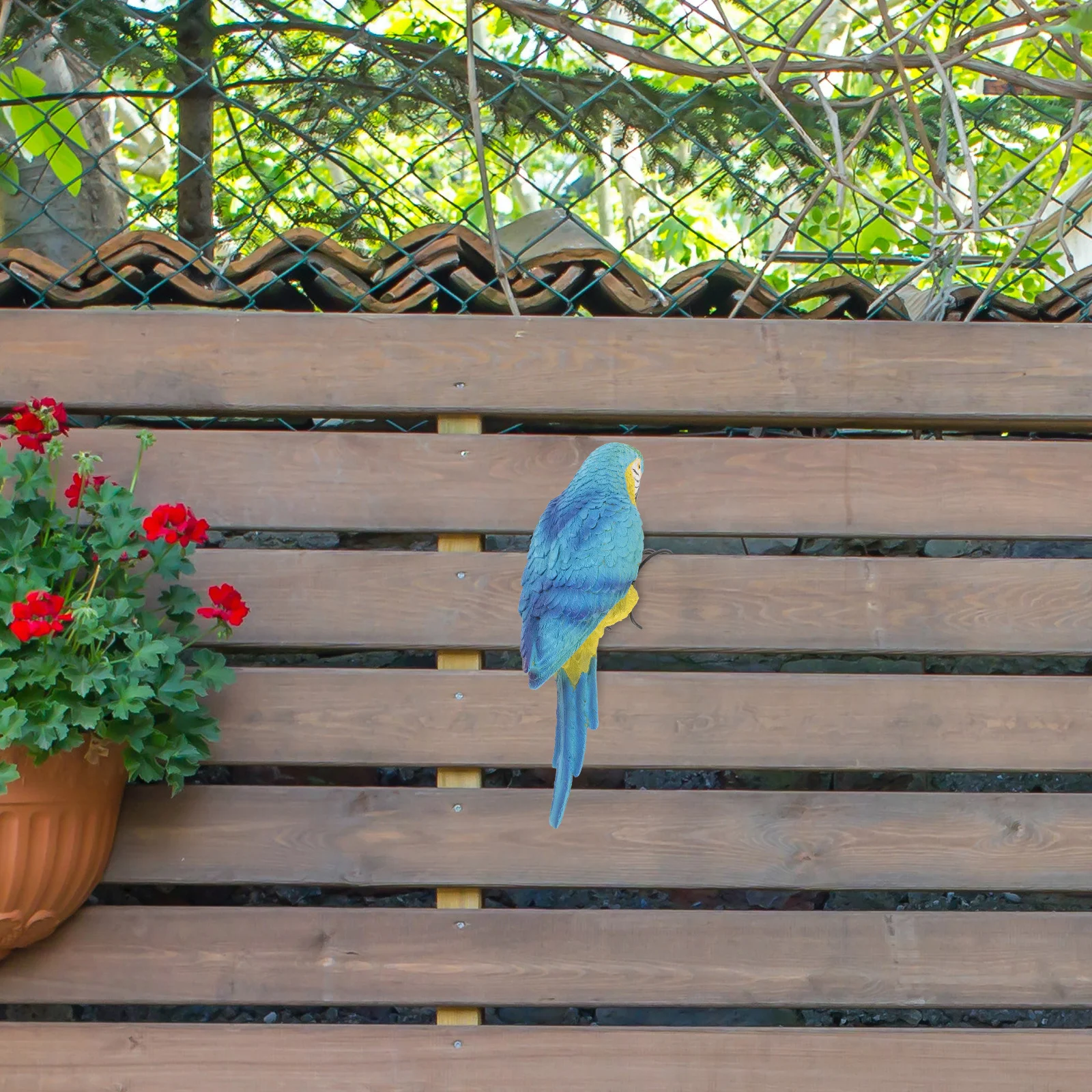 

Lifelike Simulation Parrot Garden Decorative Artificial Resin Iron Parrot Craft Colorful Outdoor Plant Pot Decor Home and Party