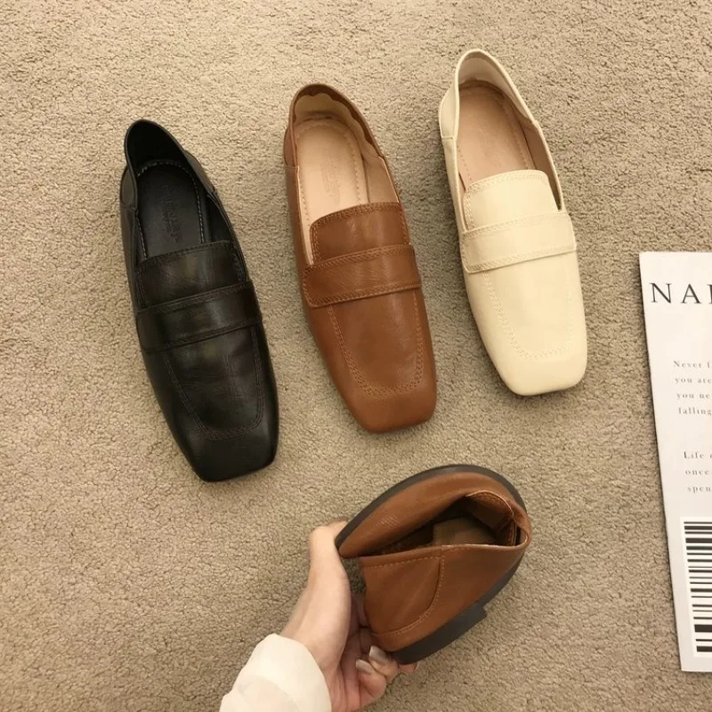 Retro Square Head Four Seasons Women's Slip-On Bean Bean Shoes New Flat Shoes Grandma Shoes Women Casual Pure Color Loafers