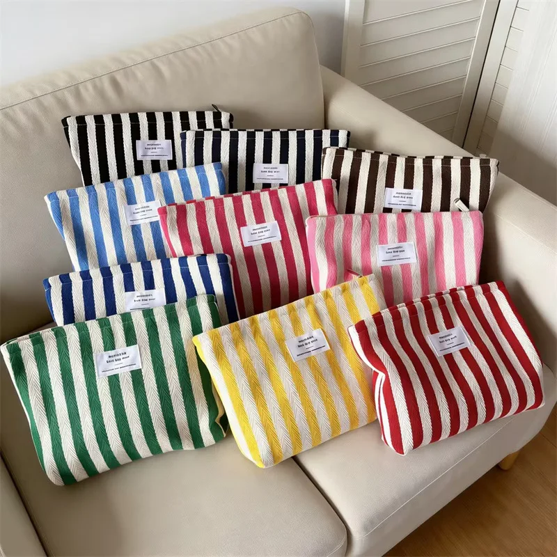 Large Capacity Fashion Striped Cosmetic Bag Women Travel Makeup Organizer with Zipper Multi-Use Toiletry Pouch