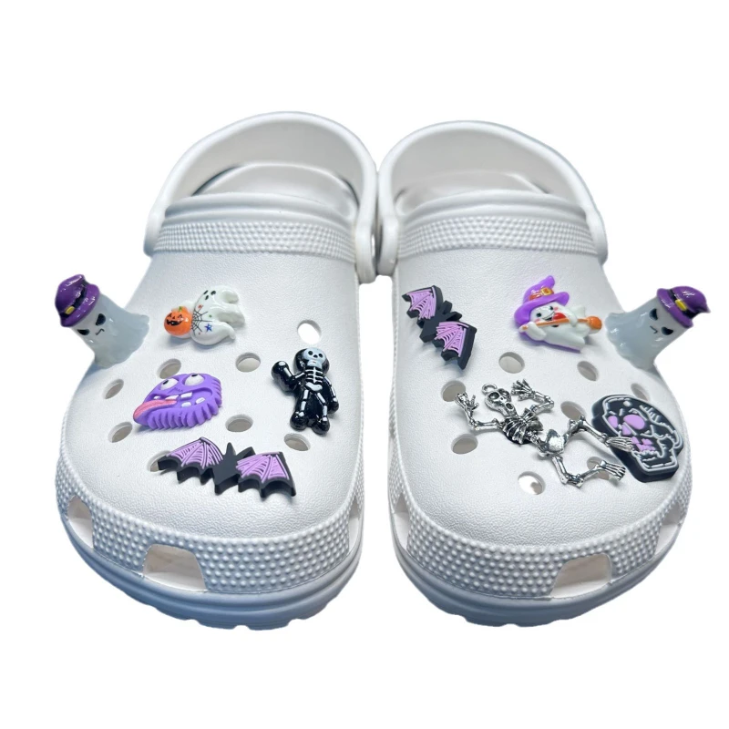 2025 Jibbitz Halloween Luminous Shoe Charms Skull Ghosts Bats Shoe Accessories For Clogs Halloween Night Cool Equipment