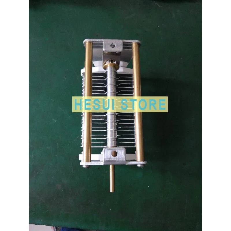 Air adjustable variable capacitor 20-240P