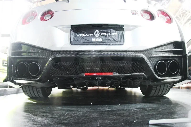 

Карбоновый задний диффузор для R35 GTR 11-15 в стиле NI с противотуманными фарами, дизайнерские плавники YC, тюнинг-аксессуар для автомобиля, задний диффузор для нижней части кузова
