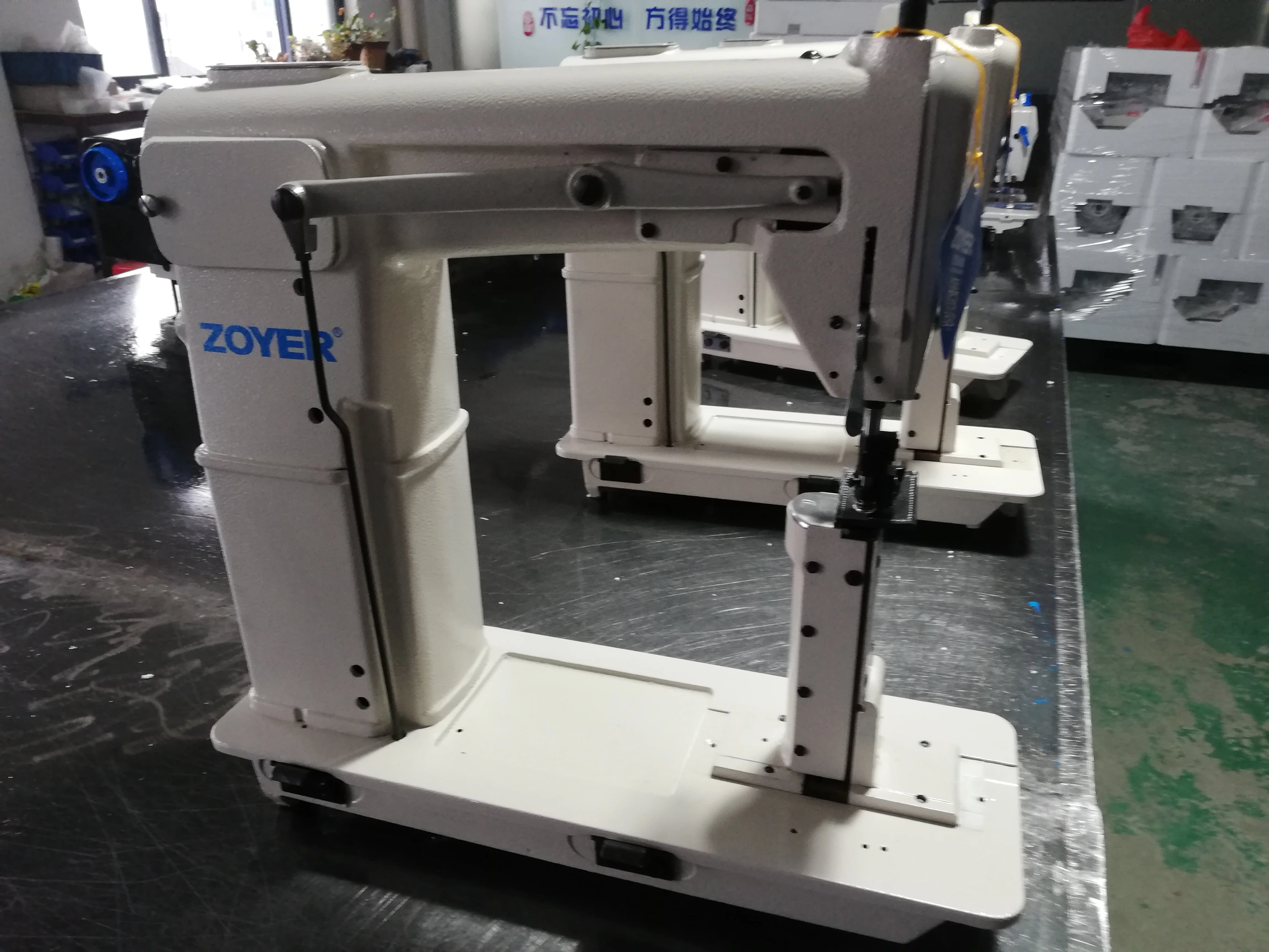 ماكينة خياطة ما بعد السرير ذات عجلة ذهبية ZY810 Zoyer ذات إبرة واحدة (ZY810)