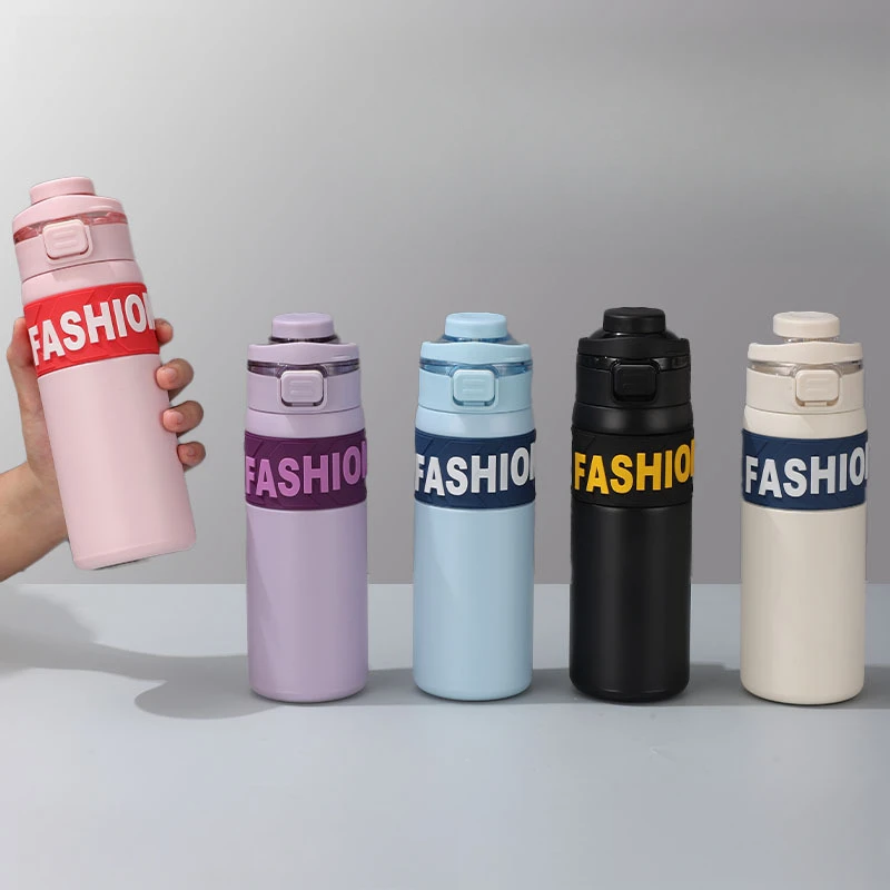 

650 мл Изолированная бутылка из нержавеющей стали 304 с высоким внешним видом, студенческая трендовая чашка для двойных напитков, прыгающая чашка для улицы, портативная чашка для воды