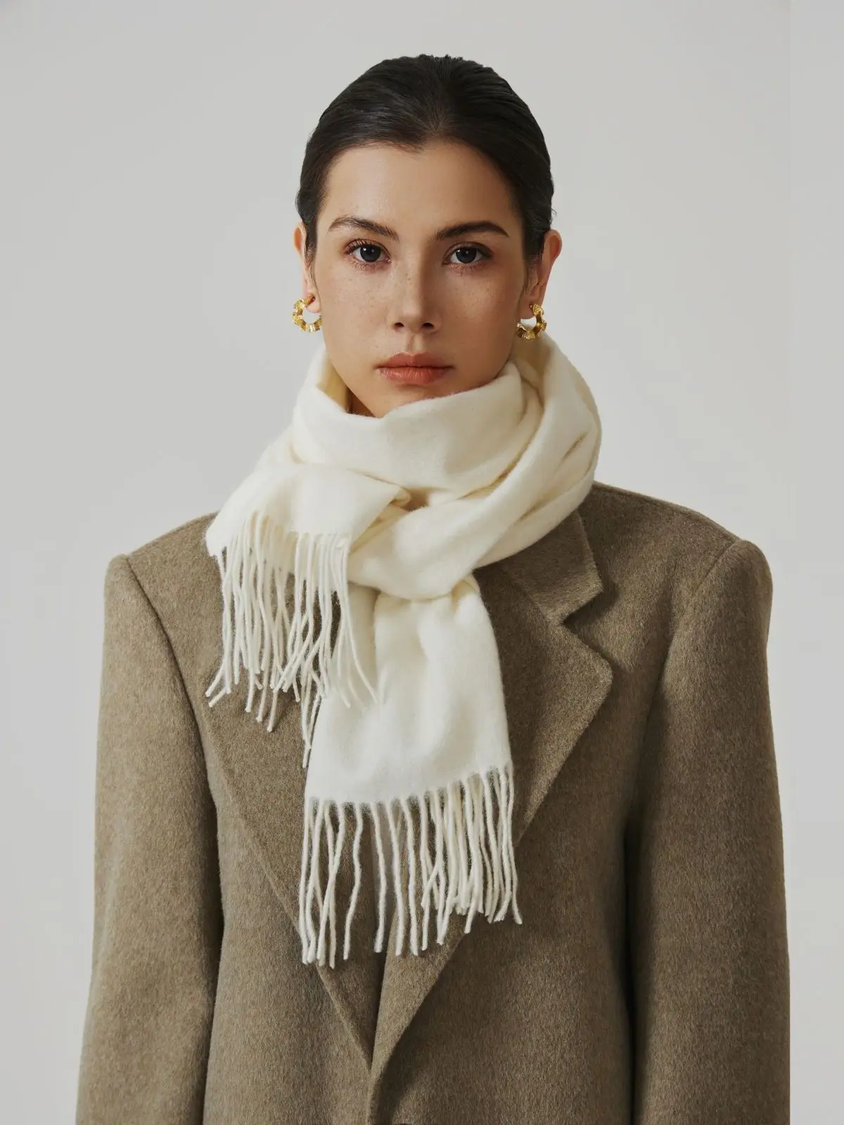 sciarpa-in-lana-di-alta-qualita-per-donna-dal-design-semplice-e-raffinato-tinta-unita-taglia-grande-accessorio-moda-invernale-non-da-centro-commerciale-identico-all'articolo