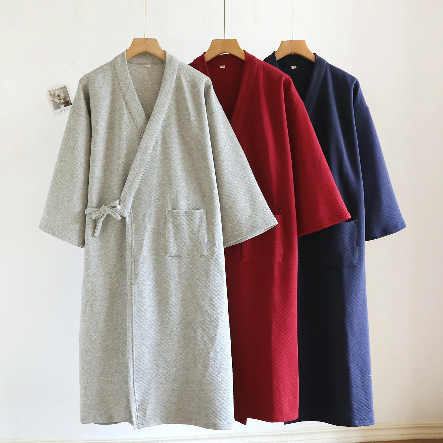 

Autumn and Winter Cotton Men's Kimono Sleeping Robes Over The Knee Lace Up Yukata Plus Size Men's Home Clothes