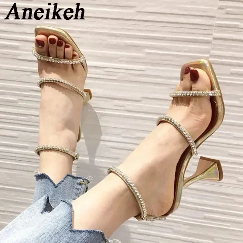 Aneikeh sandalo con tacco alto con strass lucido da donna 2024 Summer Fashion Sexy PU Square Head Kitten Heel Party Dress Shoes 35-41