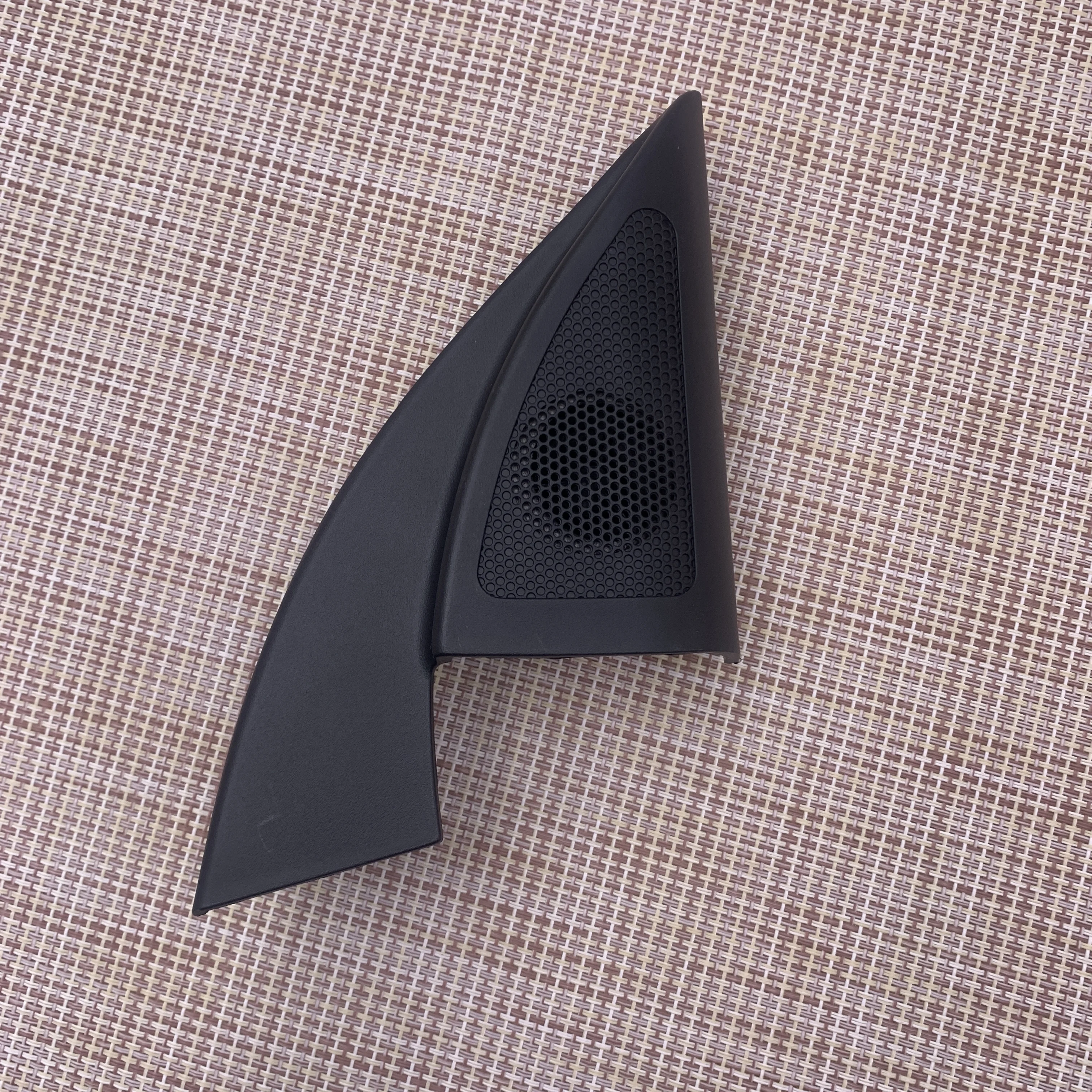 For 2017 Kia K2 RIO 4 KX CROSS X-Line Car Tweeter Audio Black Triangle Head Speakers Tweeter Trumpet Speakers Tweeter With Wire
