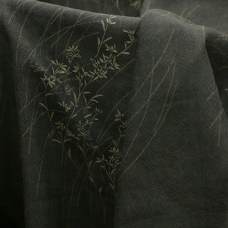 

This is a and mottled designer fabric made of silk jacquard fragrant gauze ramie
