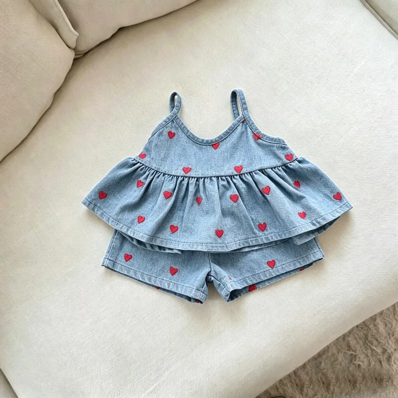 2026 Summer New Girls Sleeveless Denim Clothes Set Baby Girl Heart Print Sling Tops + Shorts 2pcs Suit Kids Toddler Outfits view 5