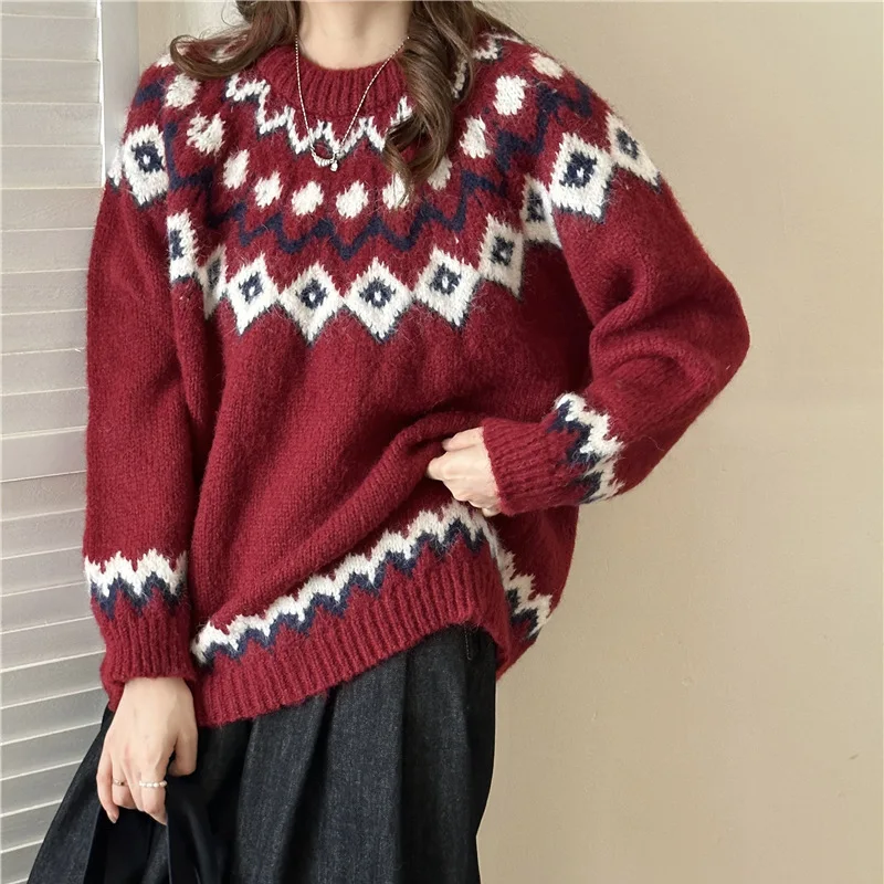 2024 Autumn Winter Women's Knitted Top Soft Retro Lazy Style Loose Sweater Fashionable and Versatile with Slimming Niche Style