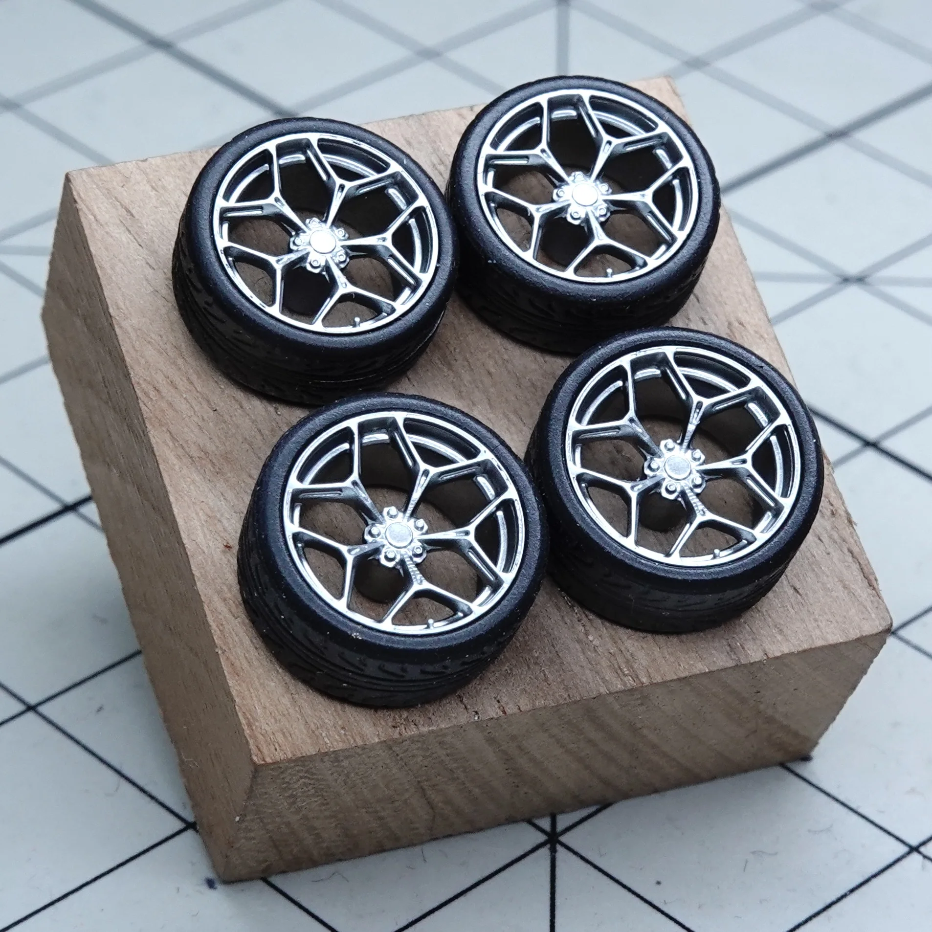 Rodas de escala PuffStudio_1/64 8.5/8.8mm Rodas de estilo original adequadas para acessórios de modificação de modelo de carro 1/64