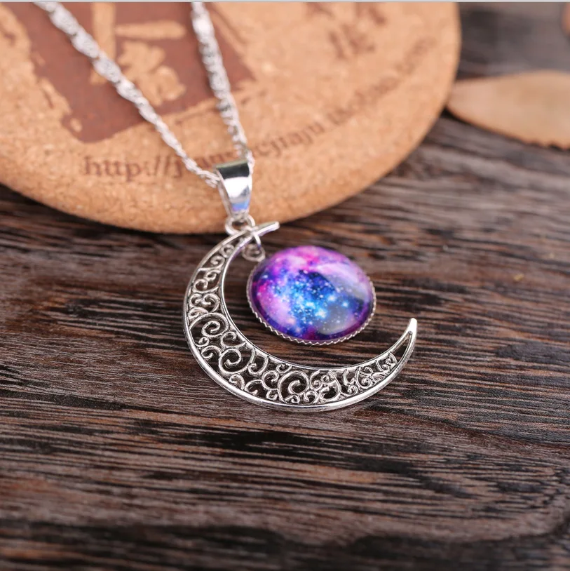 Bohemian Starry Sky Galaxy Nebula Fashion Art Pattern Moon Glass Round Charm Pendant Necklace 2023 New Jewelry For Women