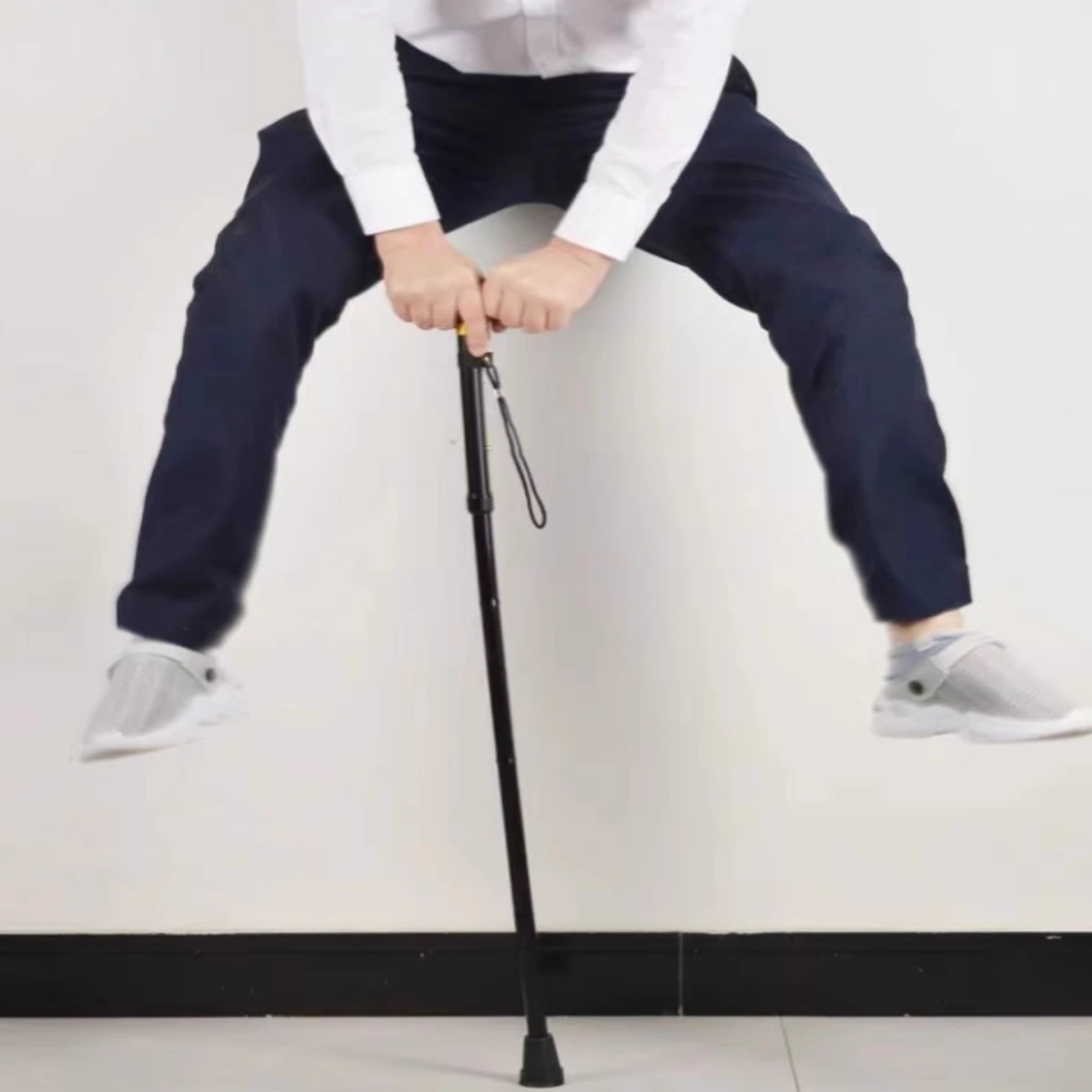 Canna da trekking leggera pieghevole, canna da trekking con punta in gomma, asta da trekking antiscivolo regolabile in altezza a 4 sezioni