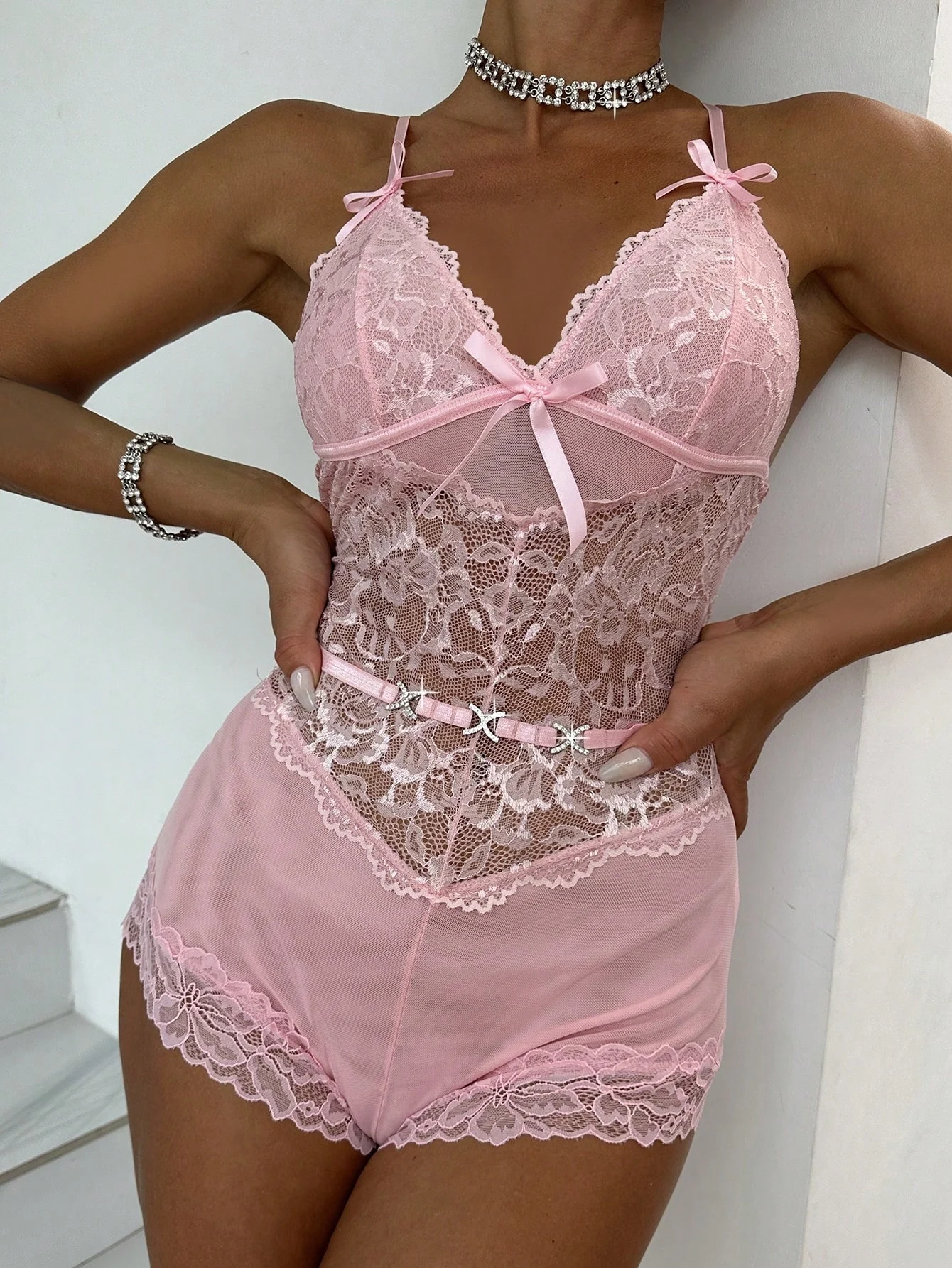 

Европейские и американские сексуальные пижамы, подтяжки, женская ночная рубашка, сексуальное платье из полой кружевной сетки