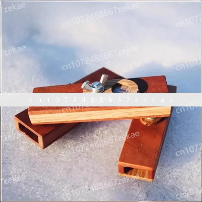 

Wooden kazoo An easy-to-learn portable instrument, the zucca deck flute