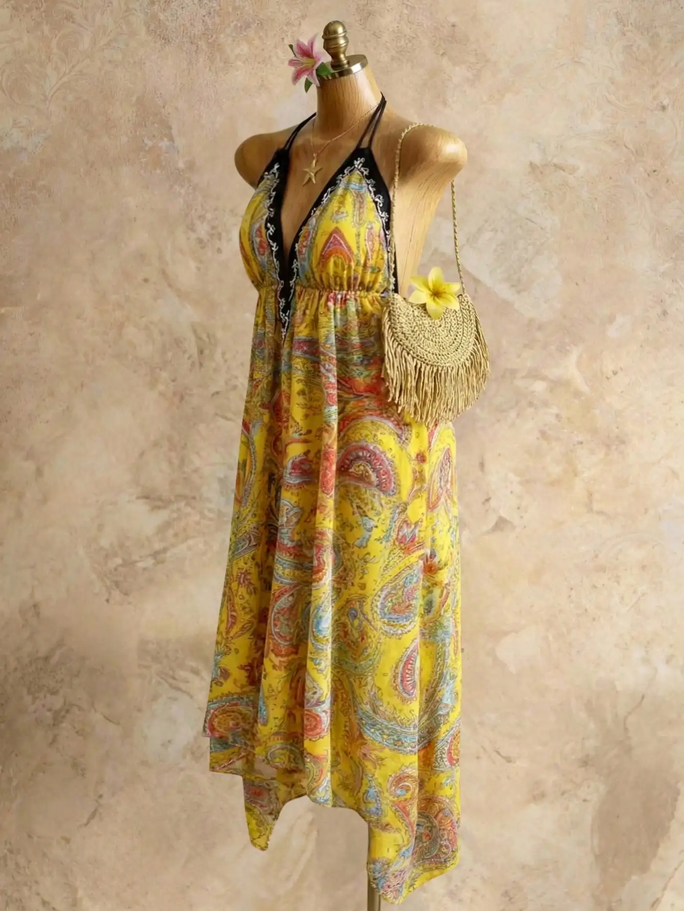 

Bohemian Halter V-Neck Paisley Print Chiffon Dress Loose Fit Asymmetrical Hem Beach Summer Dress