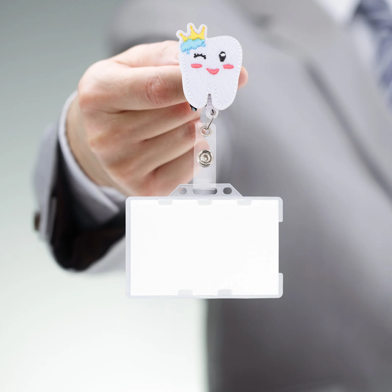 Badge Reel Retractable Id Holder Fun Teeth Shape Felt Strap with Belt Clip Lightweight Wearable Badge Reel for Office Staff Kids