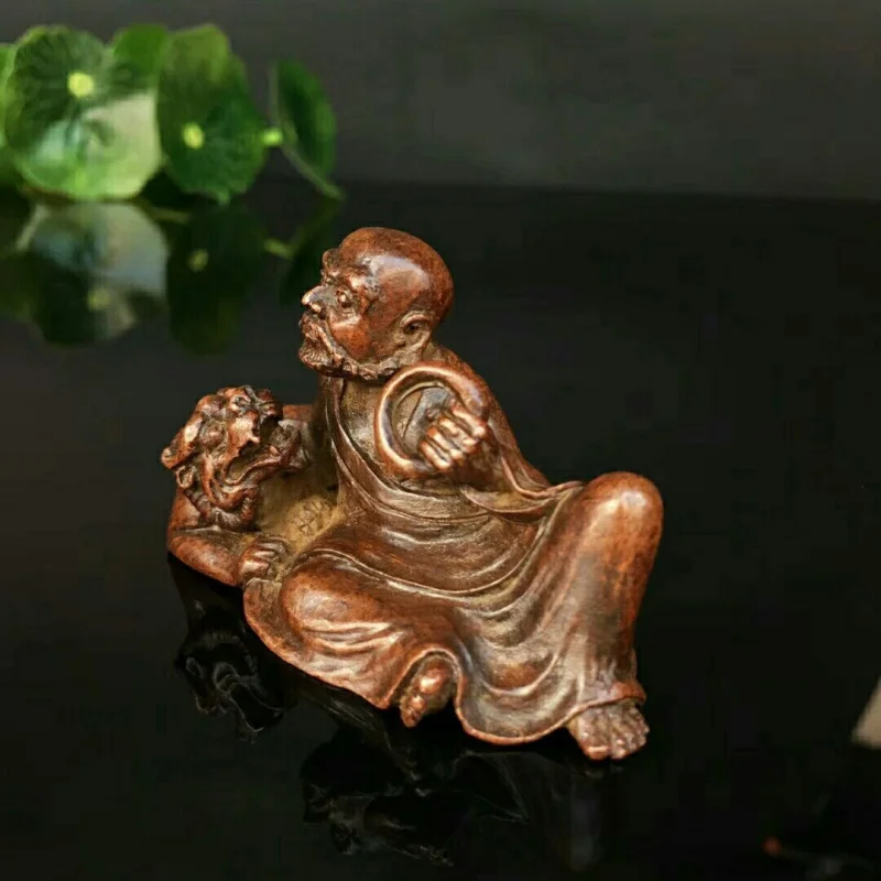 Exquisite collectible item: solid pure copper piece, carved with a figure of a tiger-worshiping arhat, used as a tea pet, paperw
