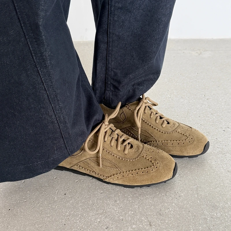 

2026 Spring Women Cow Suede Sneakers Flats Platforms Cross-tied Fashion Sport Shoes Woman Comfort Casual Shoes Flats Sneakers