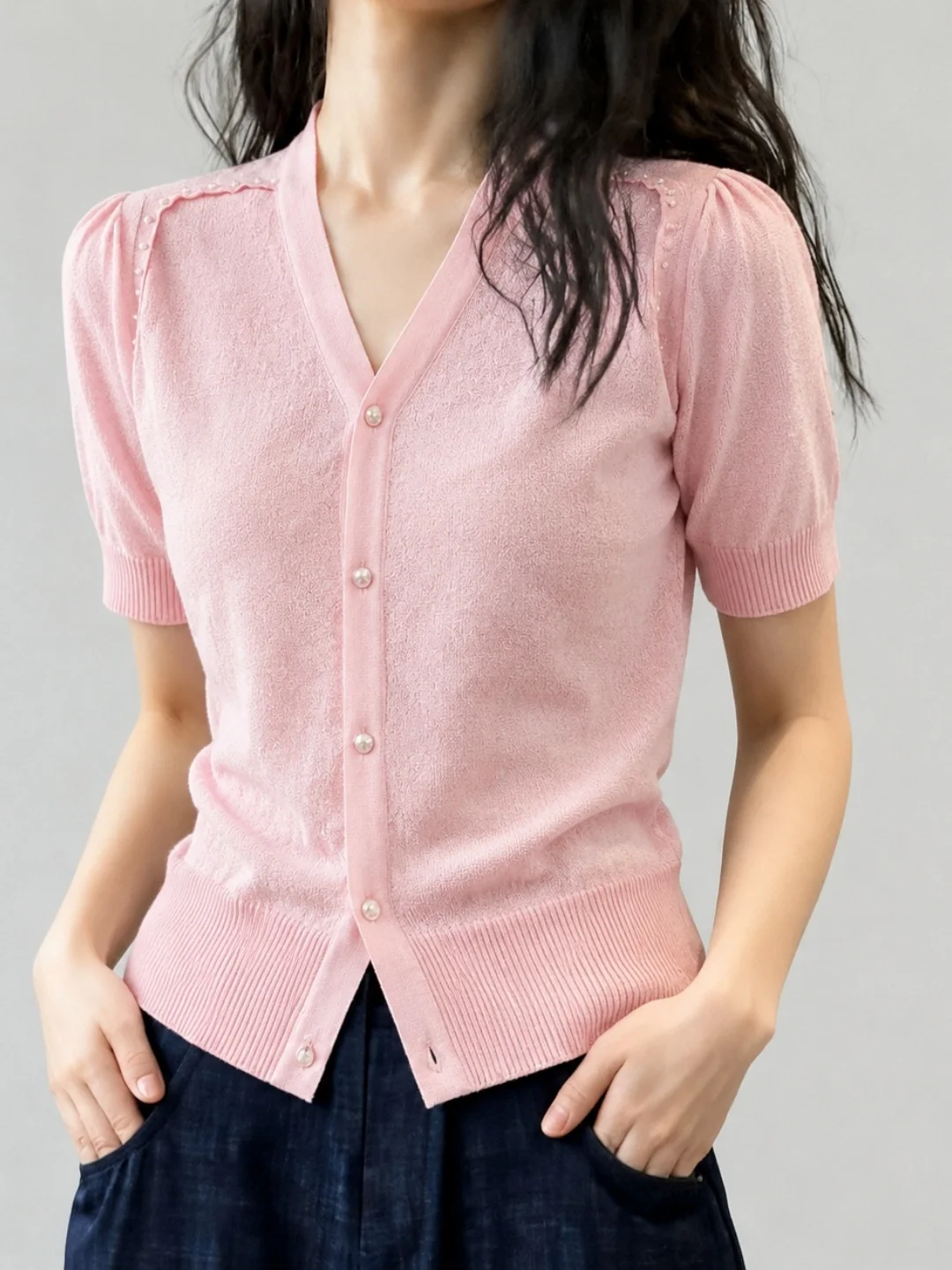 Soft V-Neck Ice Silk Knitwear Sweet Loose Korean Style Women's Summer Top Slimming Age-Defying Straight Cut Commute Fashion