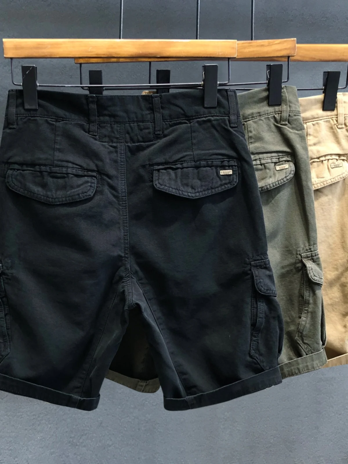 

Свободная хлопковая рабочая одежда, мужские летние повседневные спортивные пляжные брюки с пятью точками, модная верхняя одежда, молодежные прямые брюки