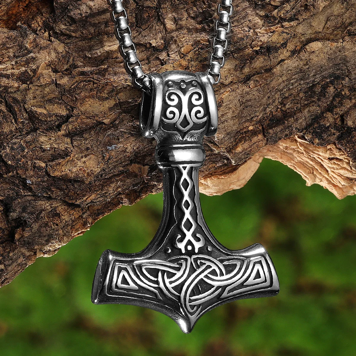 

Thor's Hammer Viking mythology Men Necklaces With Pendant Stainless Steel Jewelry For Male Women Punk Hip Hop Accessories Gifts