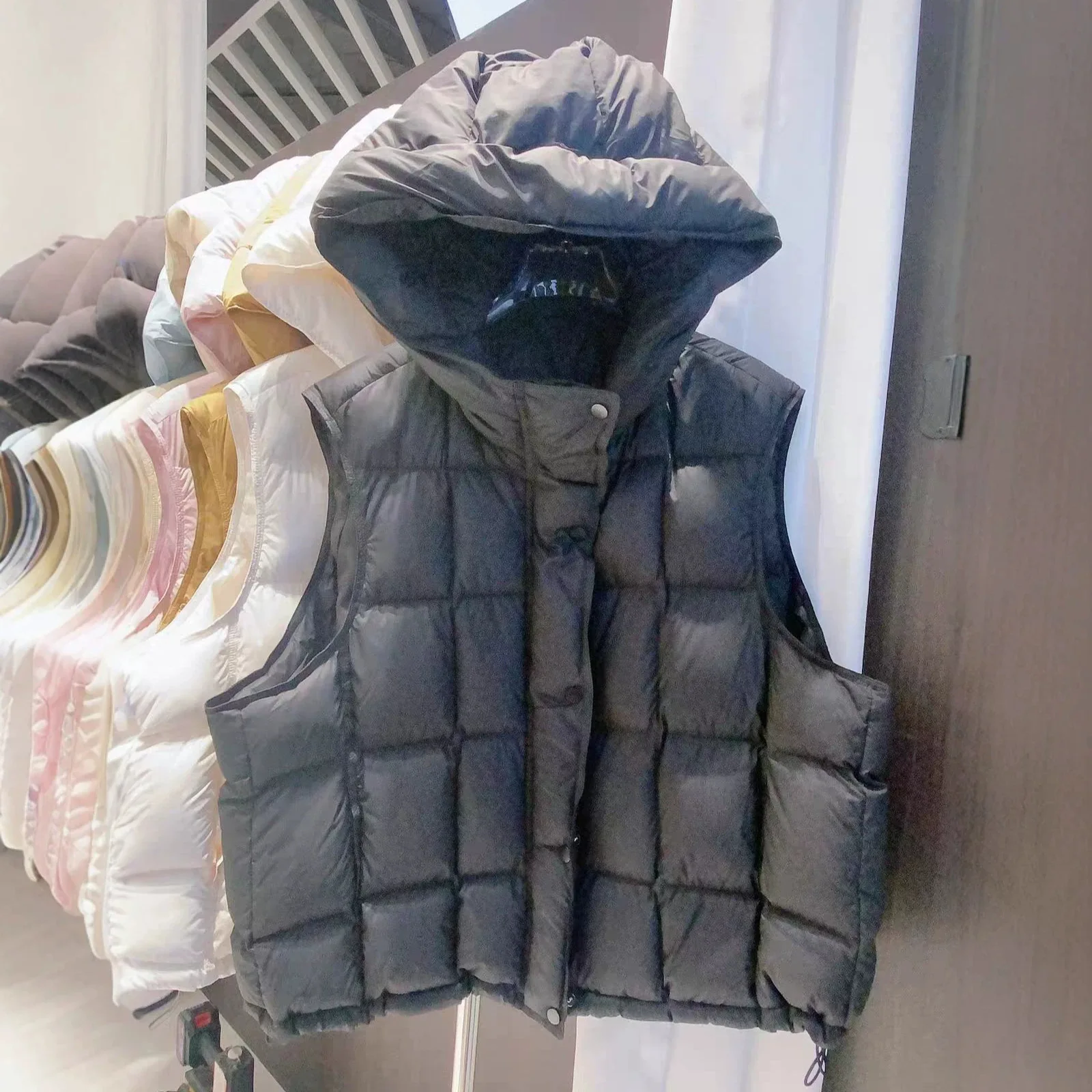 Autumn and Winter New Women's Down Vest Loose Hooded Windproof Short Vest