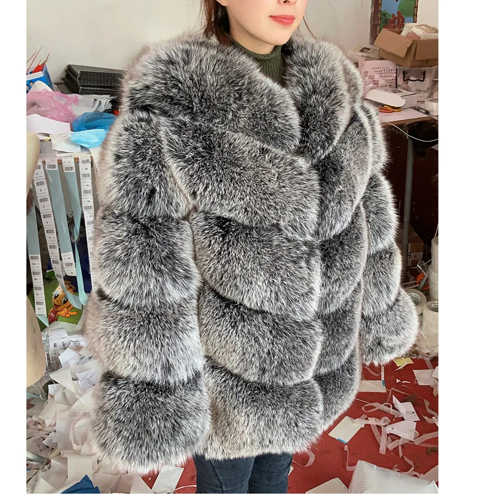 QUEENTINA Cappotti di pelliccia di volpe naturale Moda nuove donne Giacca molto calda ed elegante Gilet Colletto alla coreana Cappotto di pelle Donna Inverno