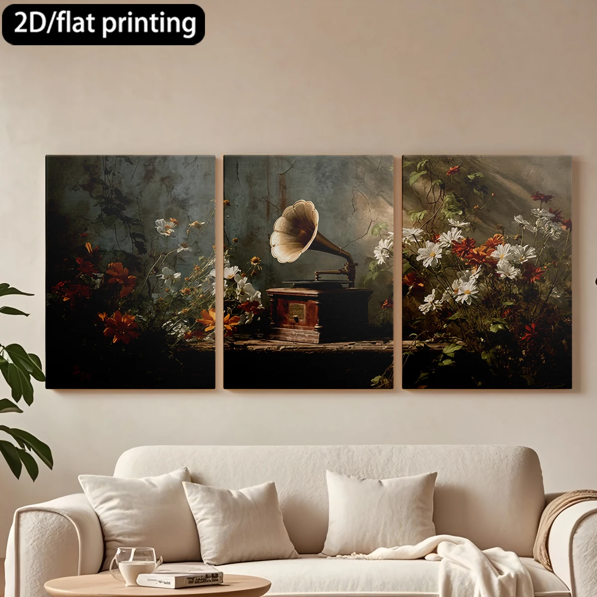 

Декоративная картина на холсте с тремя панелями: винтажный граммофон, яркие цветы, в деревенском стиле.