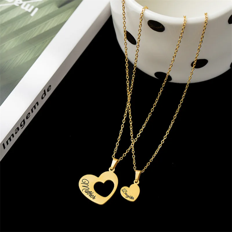 2 pz/set madre figlia cuore collana in acciaio inox Splicing inciso lettera amore collane per le donne ragazze mamma gioielli regalo