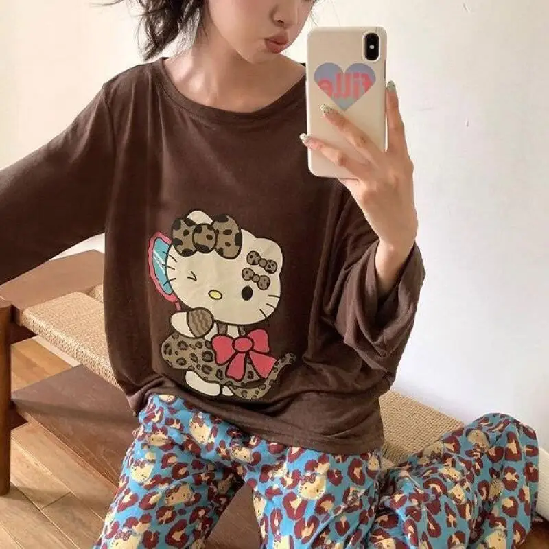 

Sanrio новые милые пижамы Hello Kitty с леопардовым принтом, пижамы для девочек на весну и осень, комплект с длинными рукавами, домашняя одежда, пижамы